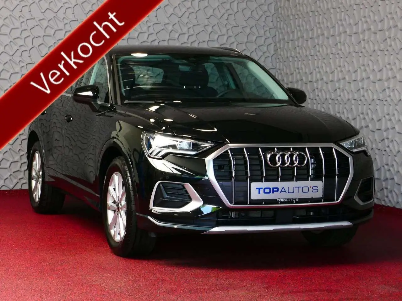 Photo 1 : Audi Q3 2024 Essence