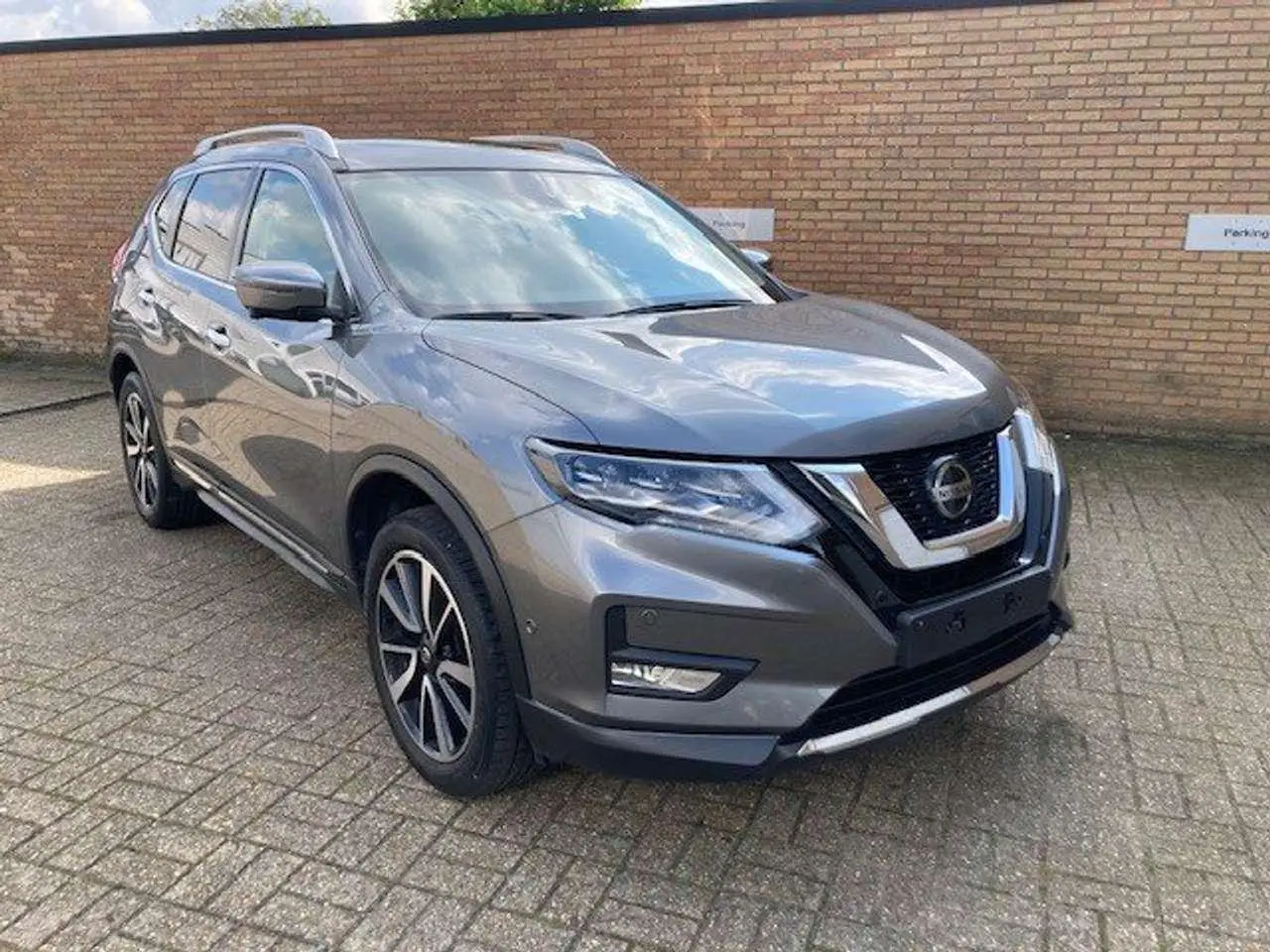 Photo 1 : Nissan X-trail 2019 Petrol