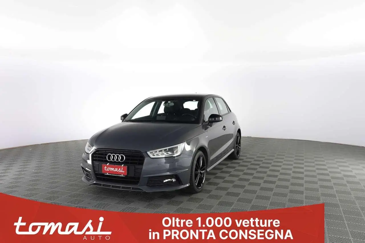 Photo 1 : Audi A1 2018 Essence