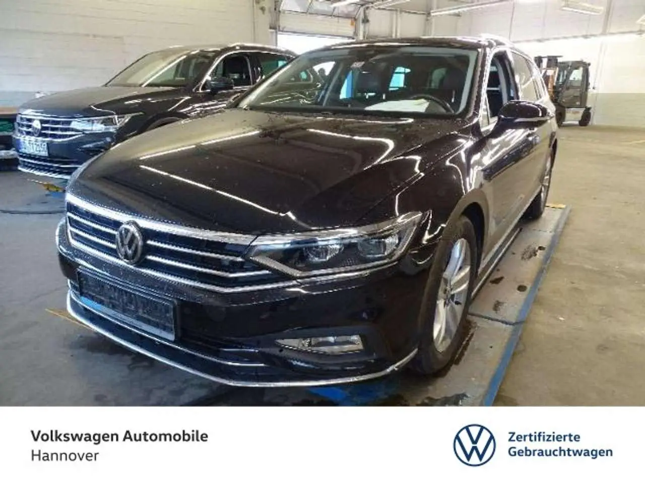 Photo 1 : Volkswagen Passat 2019 Essence