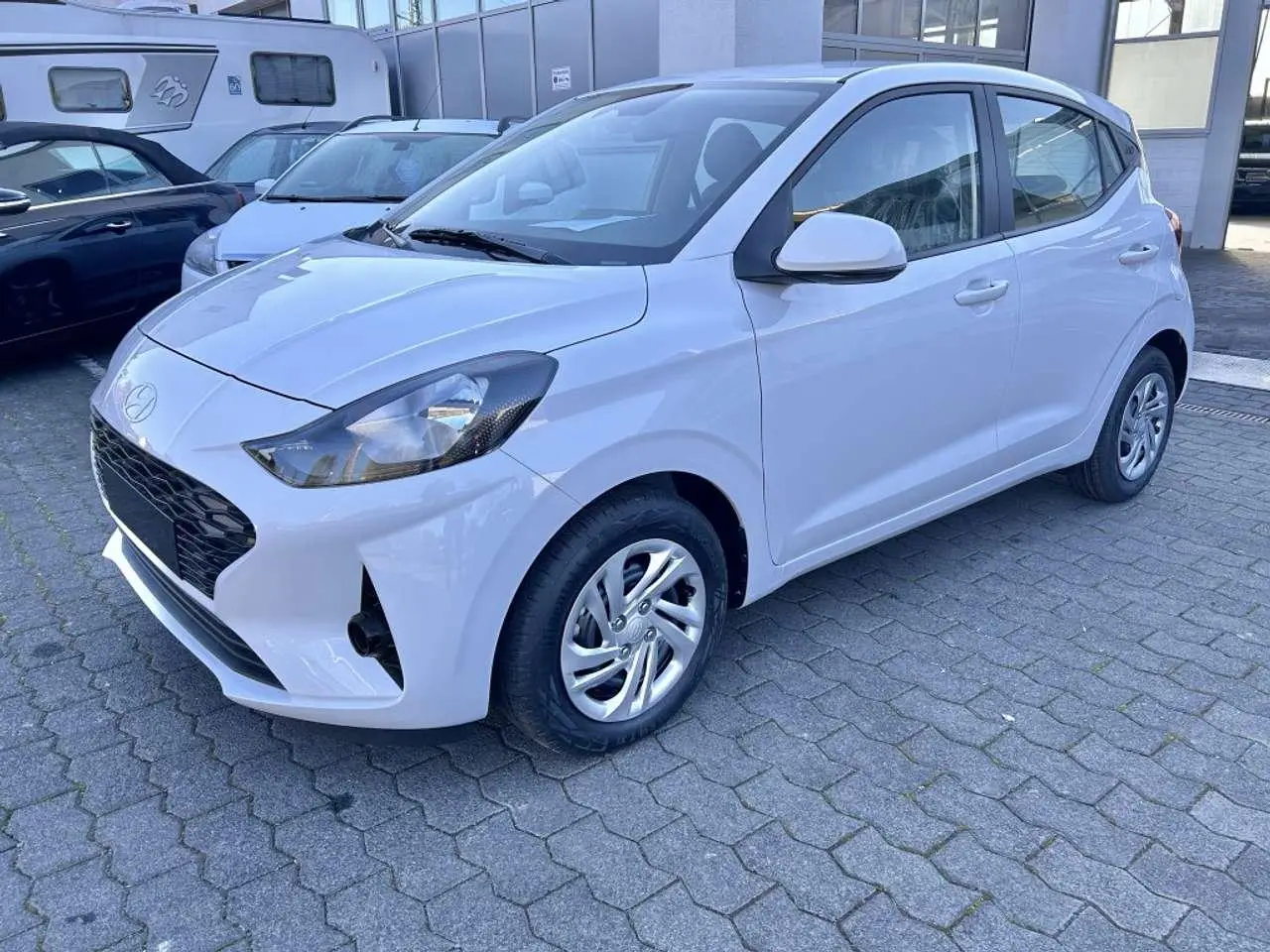 Photo 1 : Hyundai I10 2024 Petrol