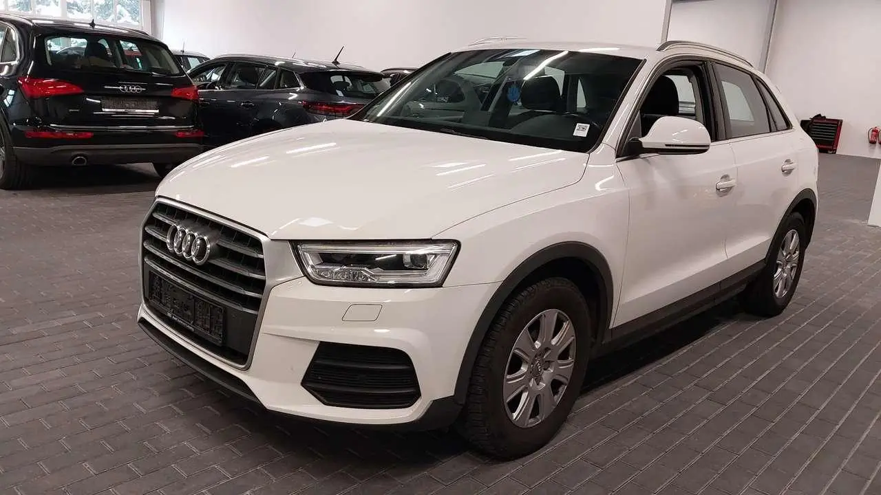 Photo 1 : Audi Q3 2016 Petrol