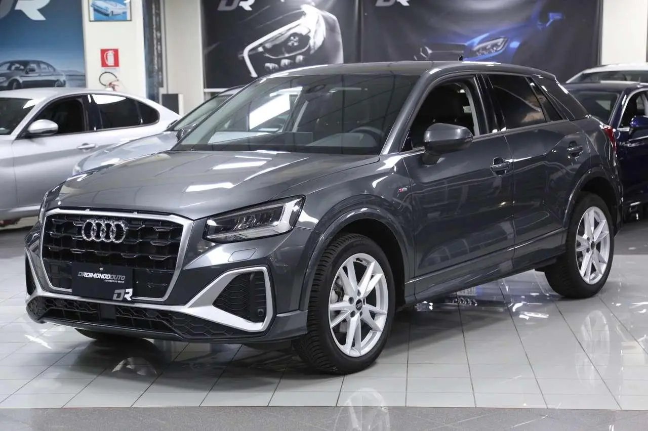 Photo 1 : Audi Q2 2023 Diesel