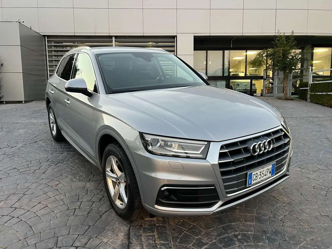 Photo 1 : Audi Q5 2020 Diesel