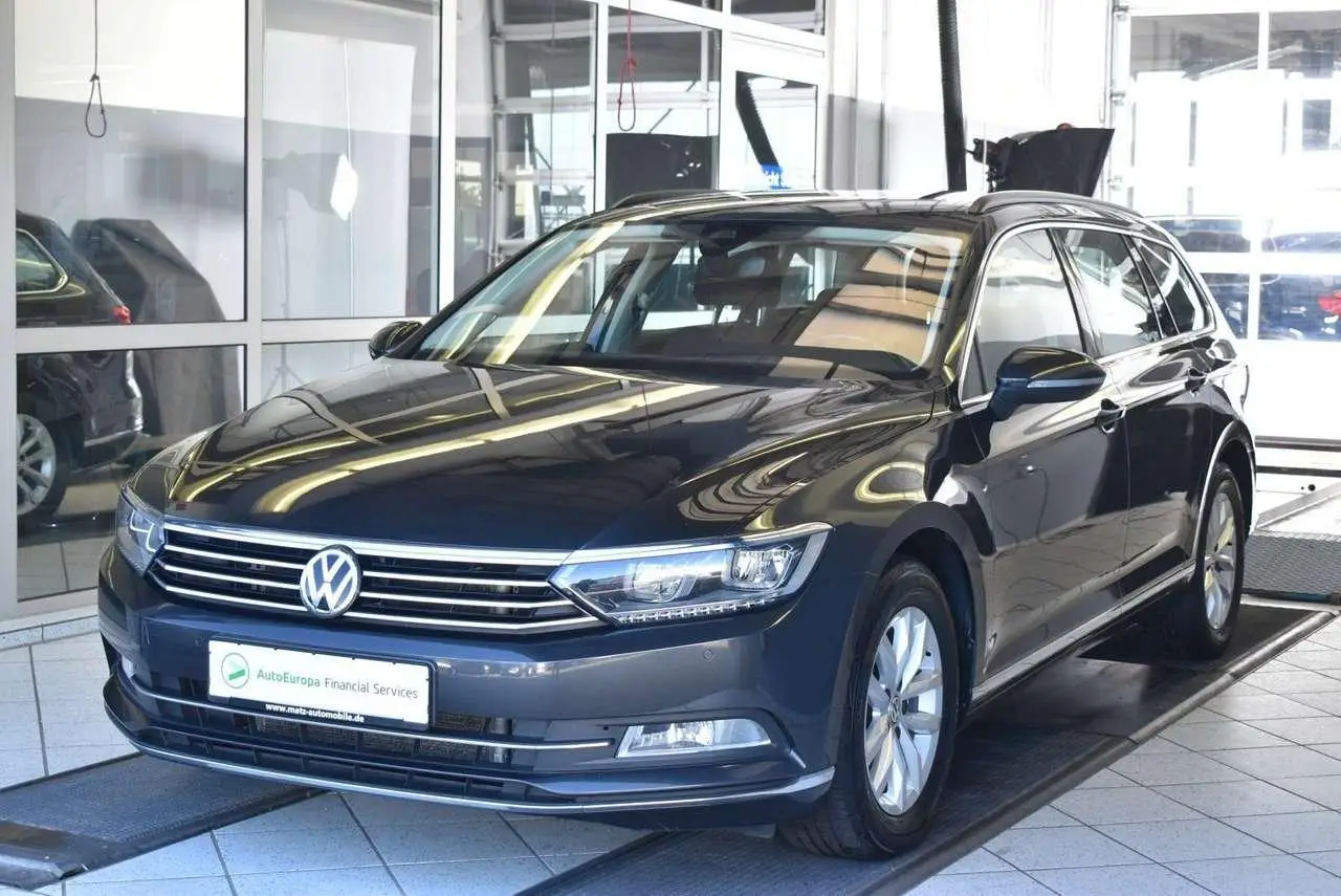 Photo 1 : Volkswagen Passat 2019 Diesel