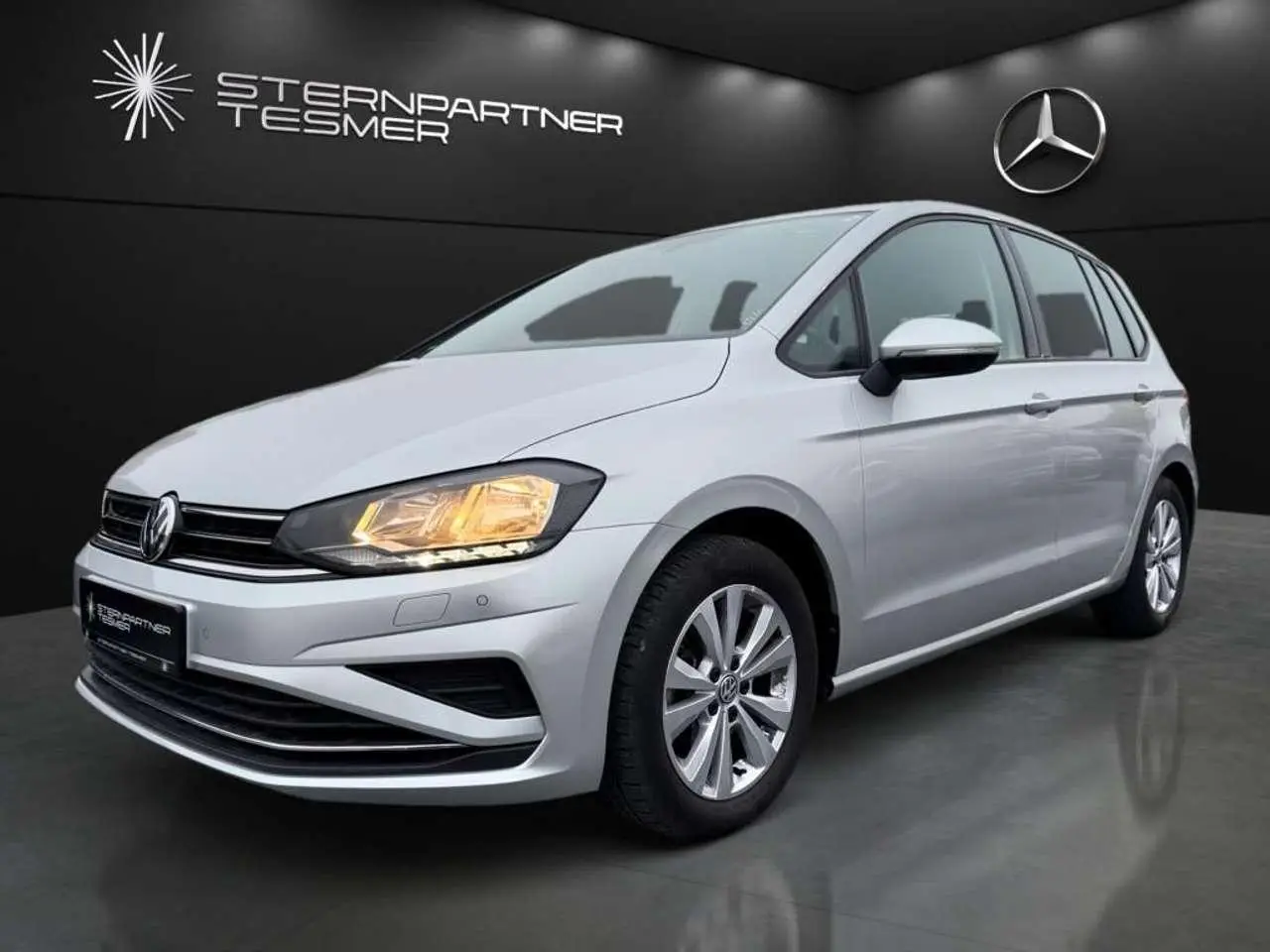 Photo 1 : Volkswagen Golf 2019 Essence