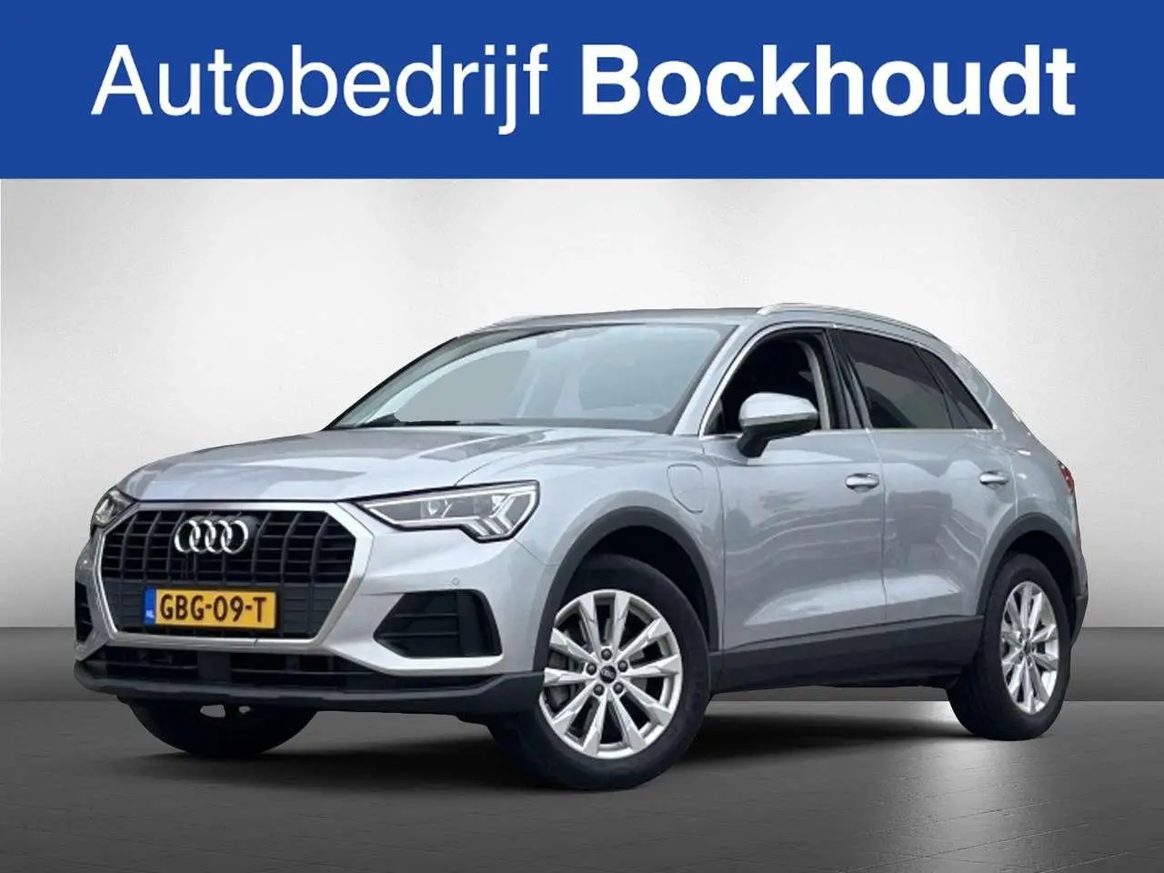 Photo 1 : Audi Q3 2022 Hybride