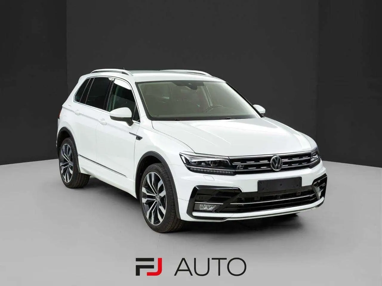 Photo 1 : Volkswagen Tiguan 2019 Diesel