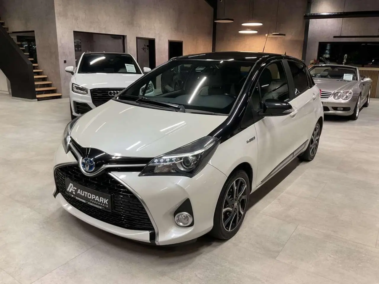 Photo 1 : Toyota Yaris 2016 Hybride