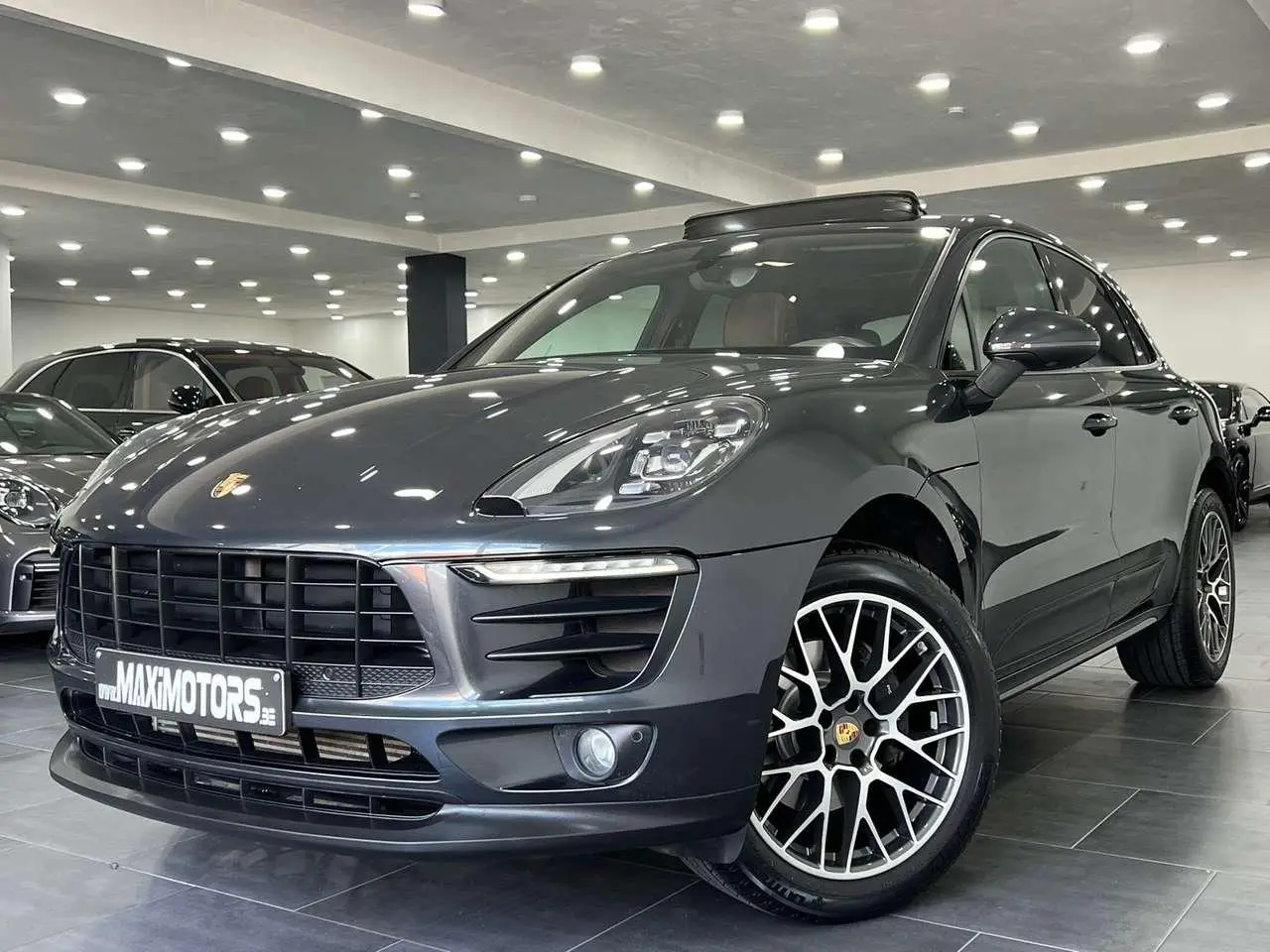 Photo 1 : Porsche Macan 2017 Essence