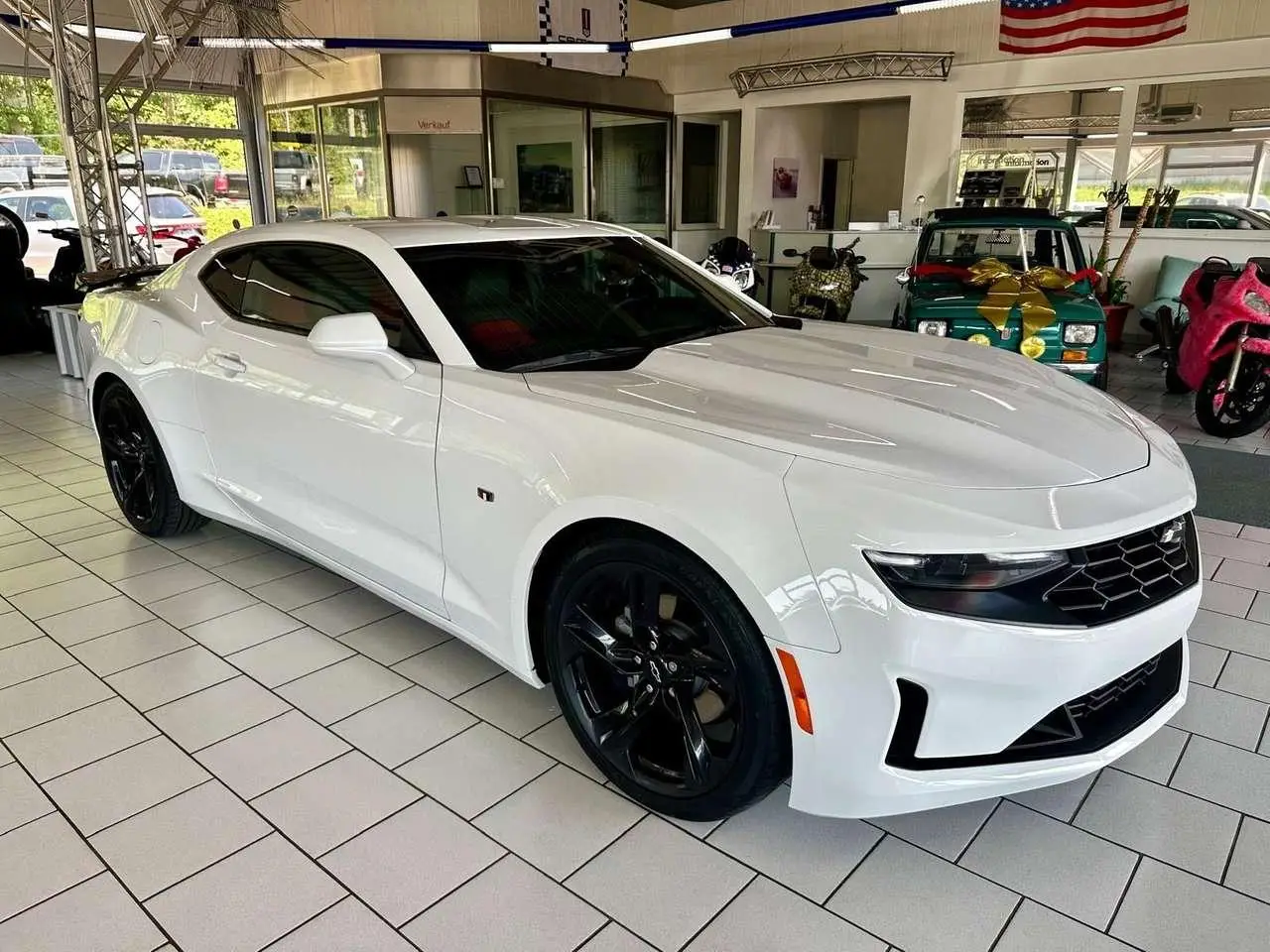 Photo 1 : Chevrolet Camaro 2020 Essence