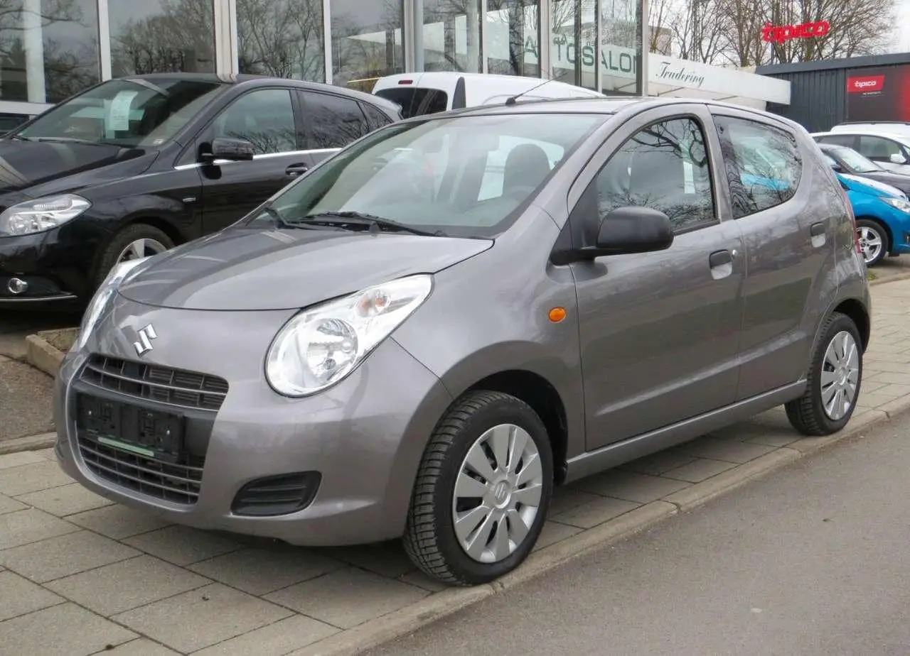 Photo 1 : Suzuki Alto 2015 Essence