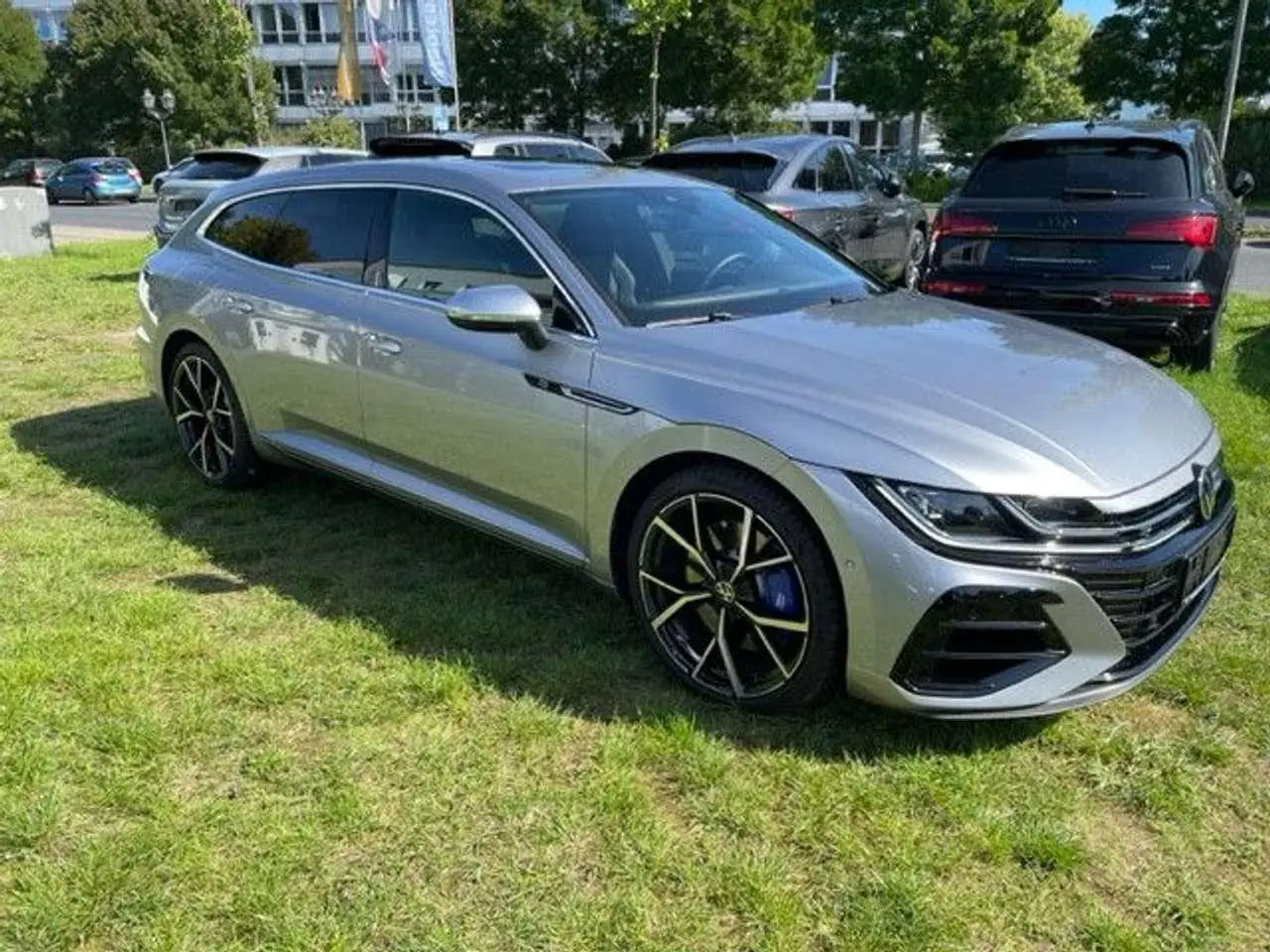 Photo 1 : Volkswagen Arteon 2023 Essence