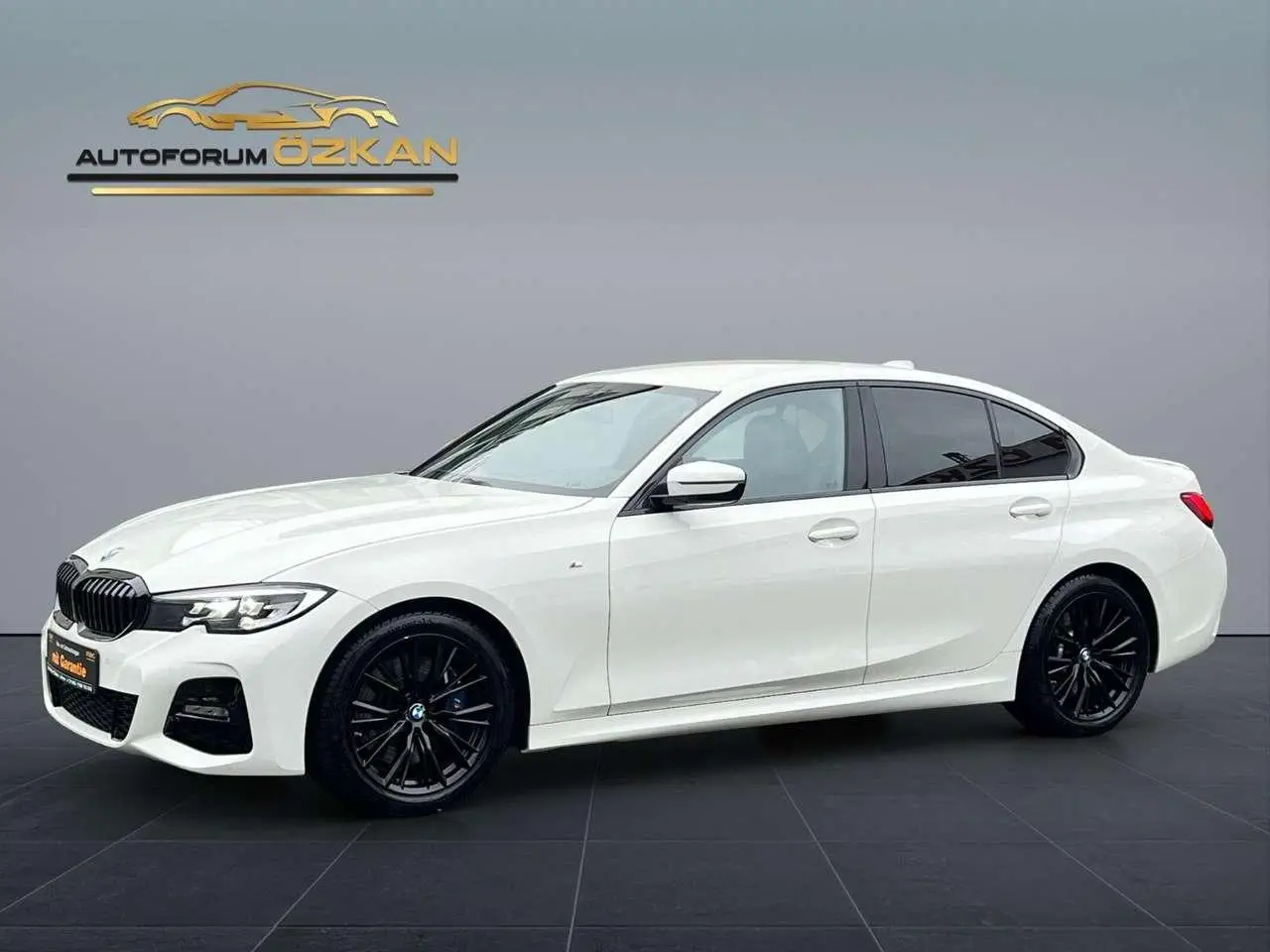 Photo 1 : Bmw Serie 3 2019 Essence