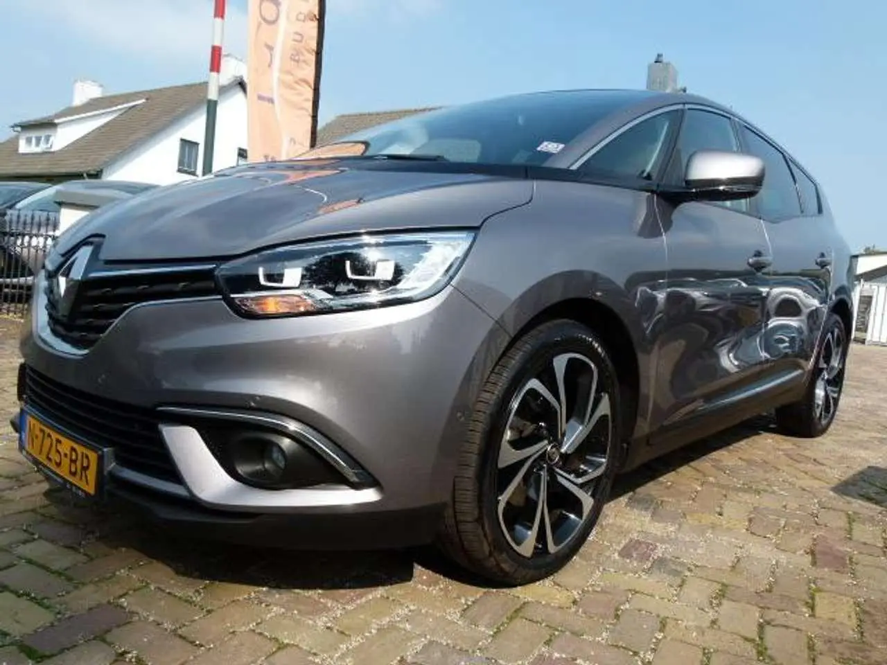 Photo 1 : Renault Grand Scenic 2019 Petrol