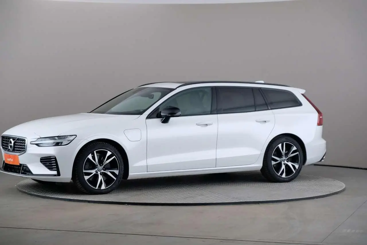 Photo 1 : Volvo V60 2019 Petrol