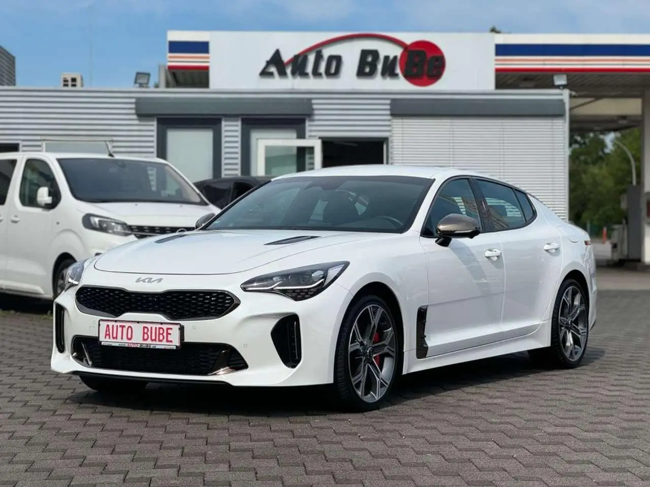 Photo 1 : Kia Stinger 2022 Essence