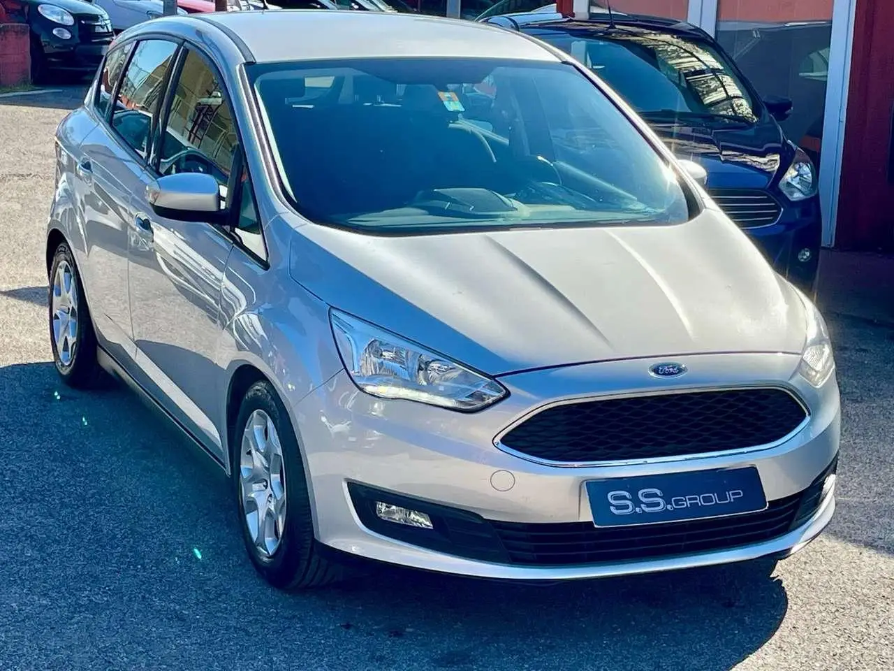 Photo 1 : Ford C-max 2018 Essence