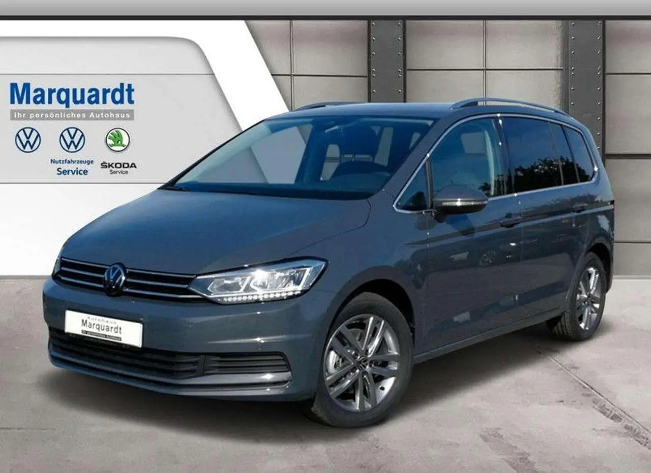 Photo 1 : Volkswagen Touran 2024 Petrol