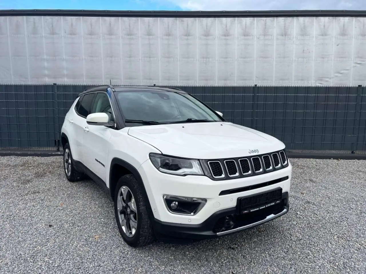 Photo 1 : Jeep Compass 2019 Petrol