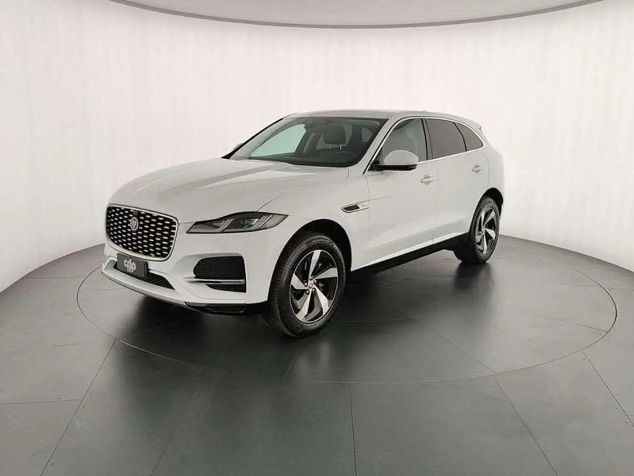 Photo 1 : Jaguar F-pace 2021 Hybrid