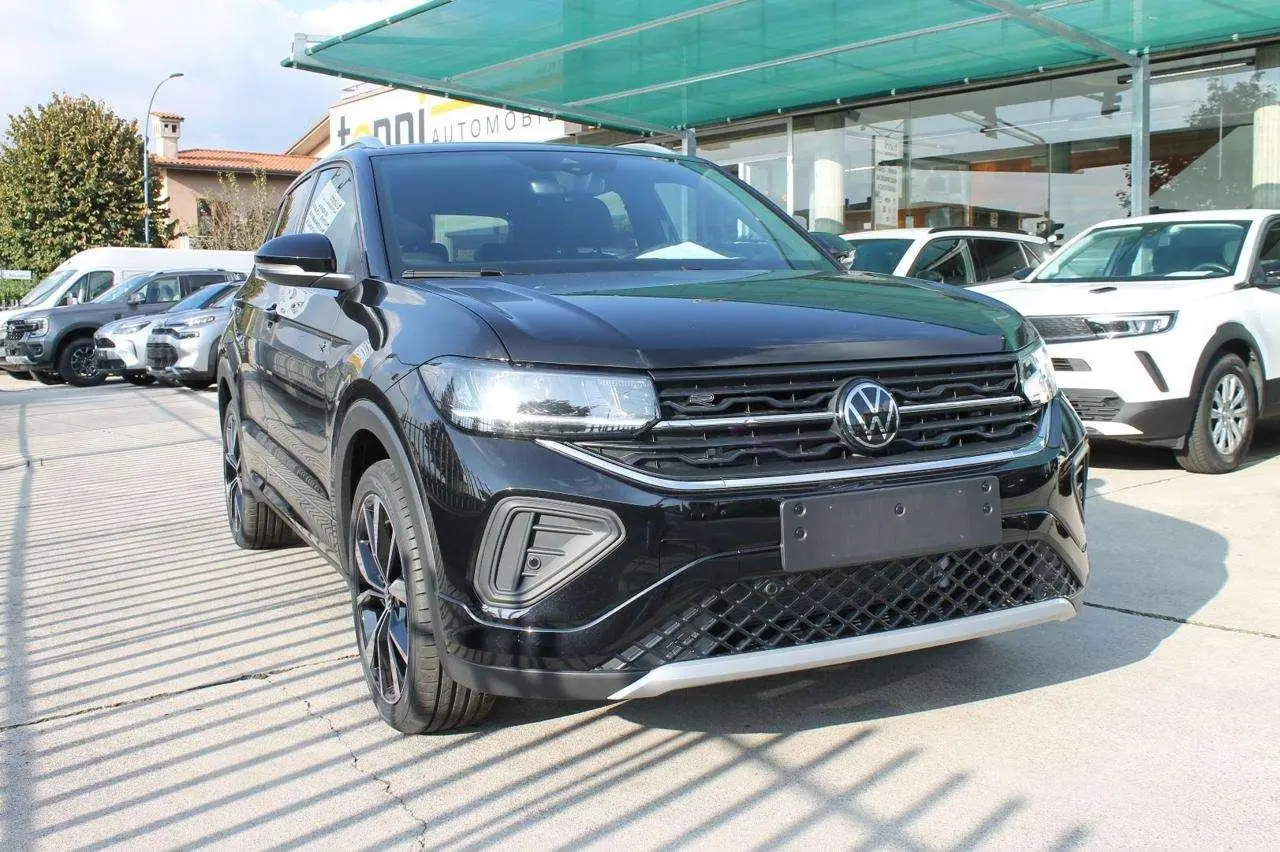 Photo 1 : Volkswagen T-cross 2024 Essence