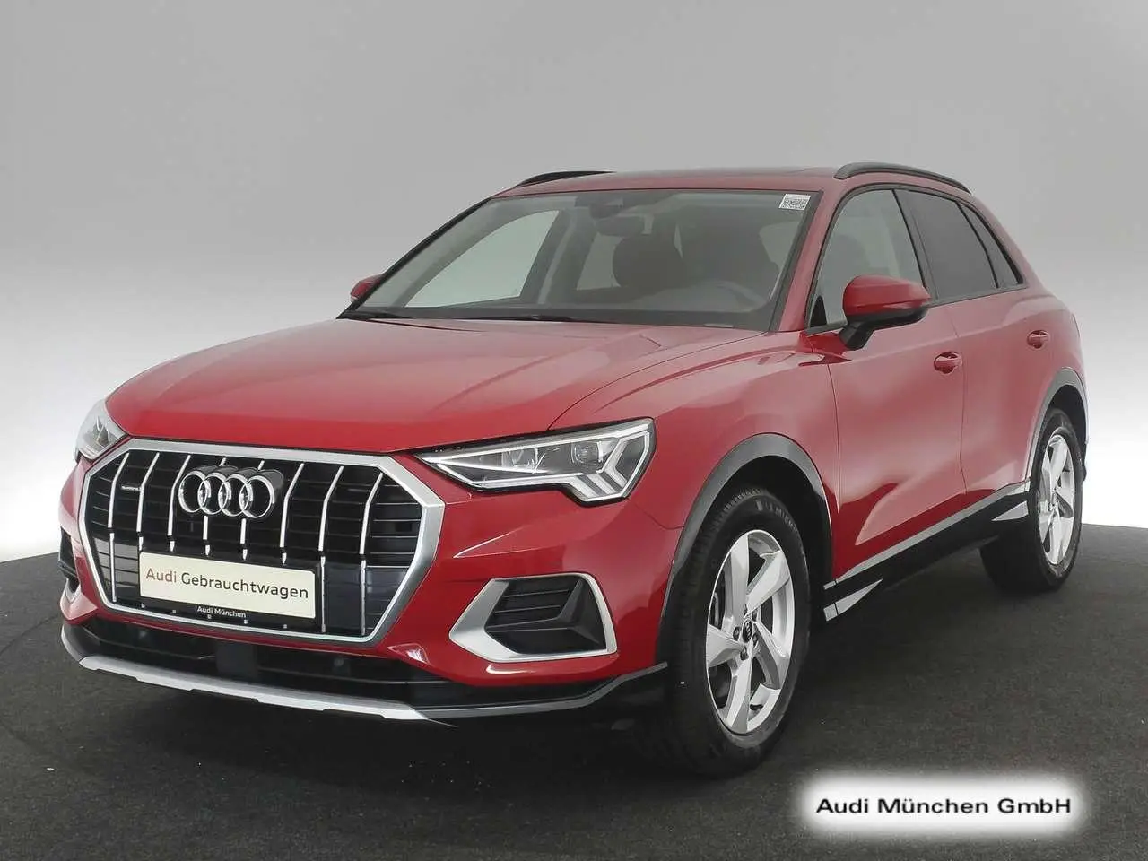 Photo 1 : Audi Q3 2021 Essence