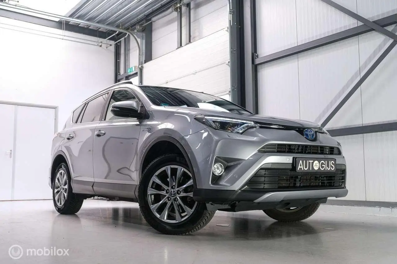 Photo 1 : Toyota Rav4 2017 Hybride