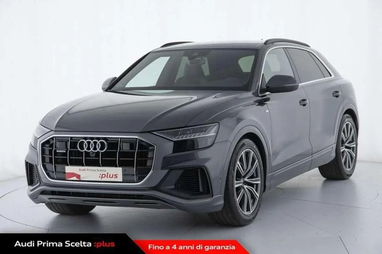 Photo 1 : Audi Q8 2019 Hybrid