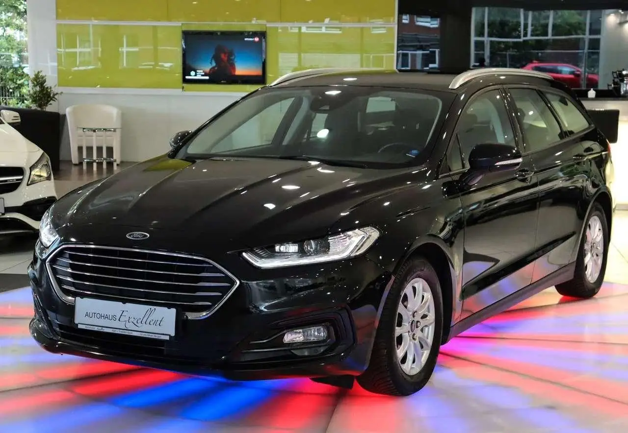 Photo 1 : Ford Mondeo 2020 Petrol