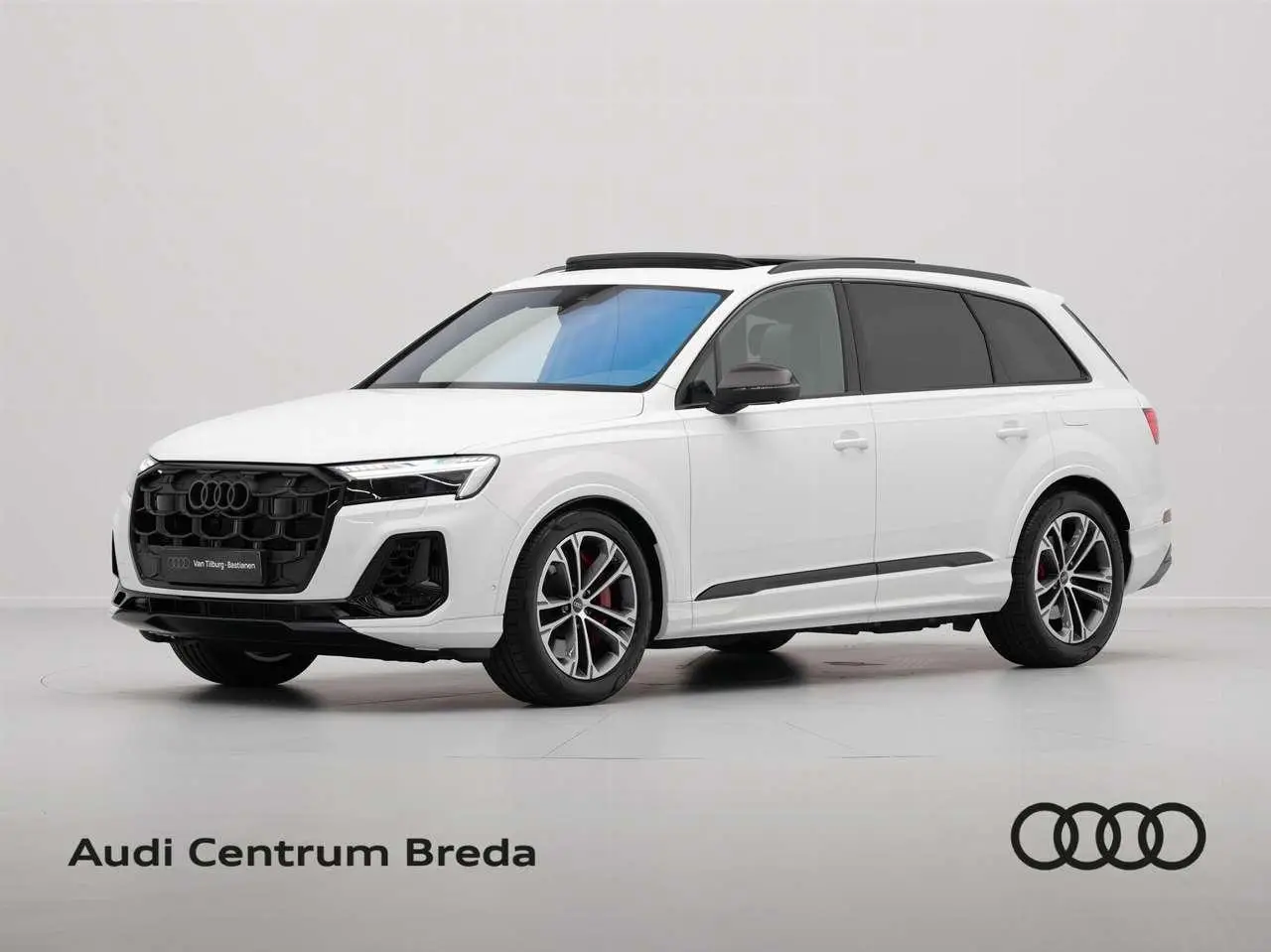 Photo 1 : Audi Q7 2024 Hybride