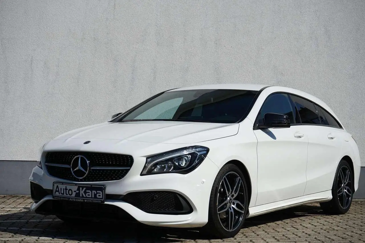 Photo 1 : Mercedes-benz Classe Cla 2018 Petrol