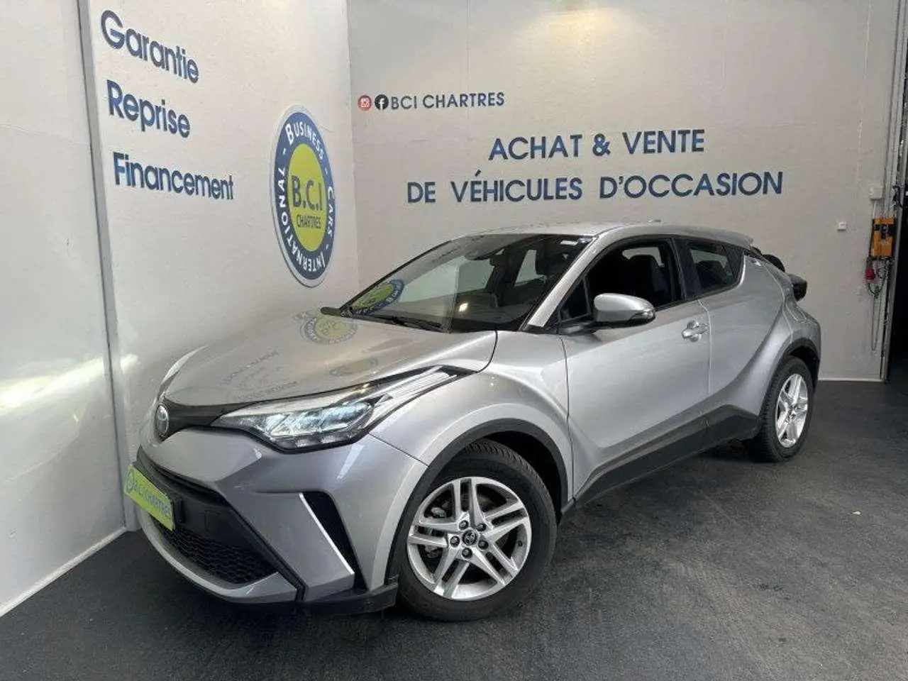 Photo 1 : Toyota C-hr 2023 Hybrid