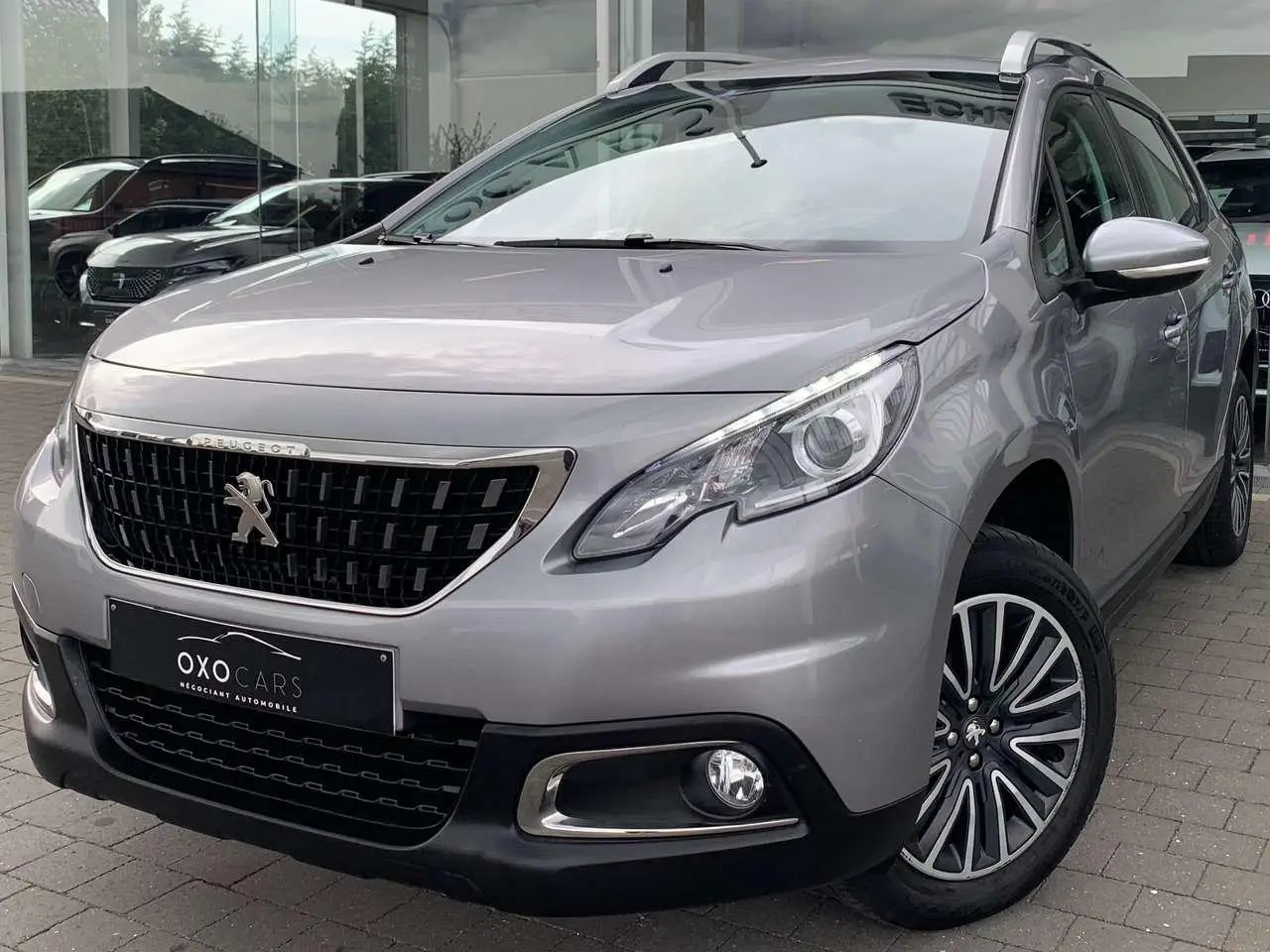 Photo 1 : Peugeot 2008 2018 Petrol