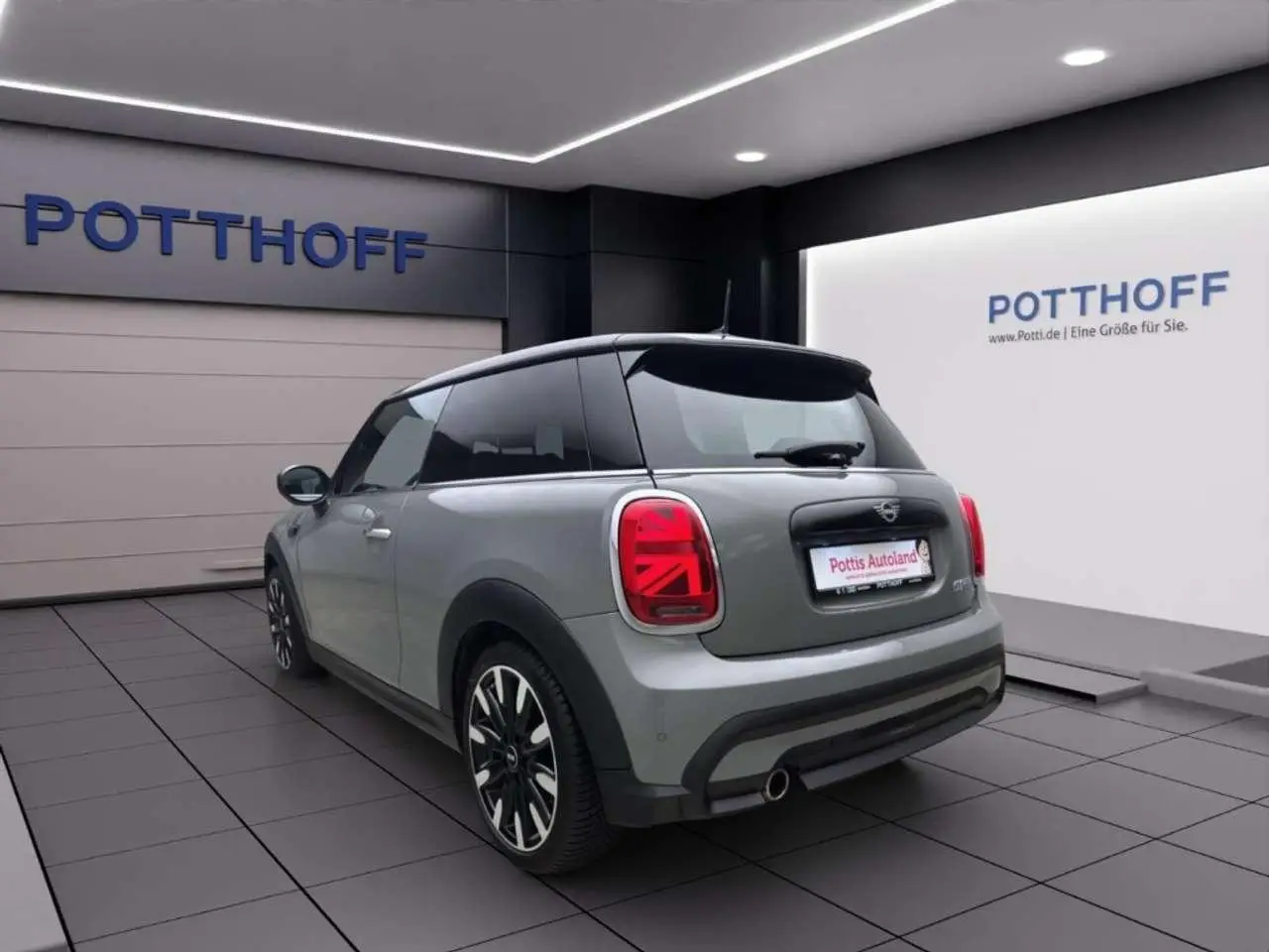 Photo 1 : Mini Cooper 2021 Petrol