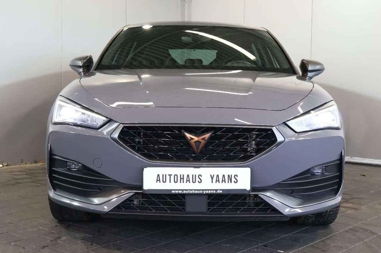 Photo 1 : Cupra Leon 2021 Hybride