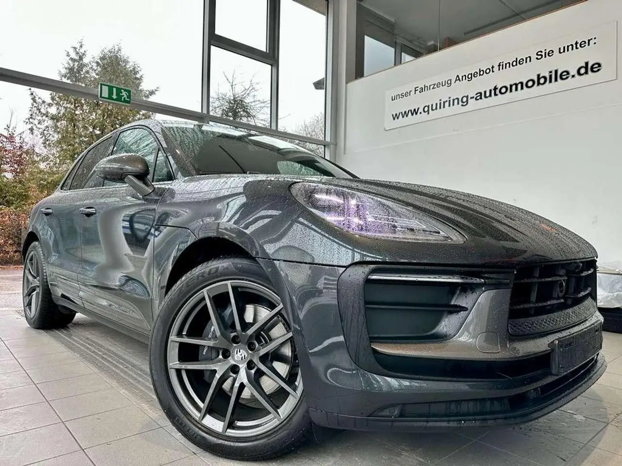 Photo 1 : Porsche Macan 2024 Essence