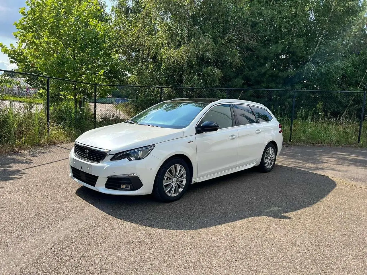 Photo 1 : Peugeot 308 2017 Diesel