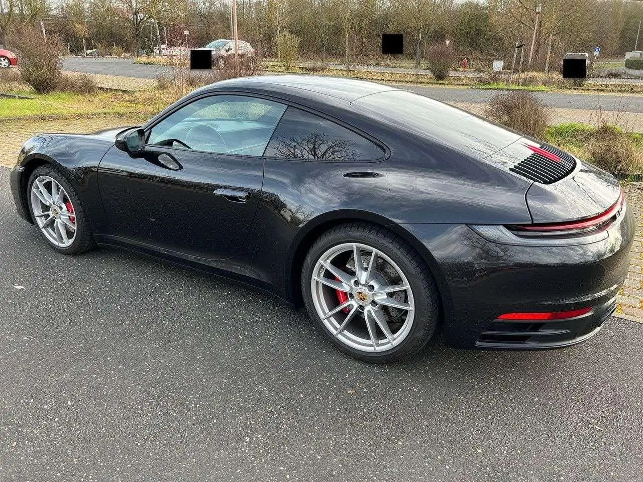 Photo 1 : Porsche 992 2023 Petrol