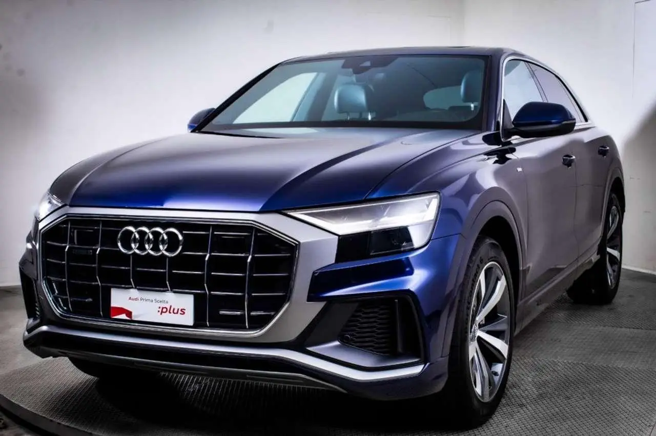 Photo 1 : Audi Q8 2019 Hybrid