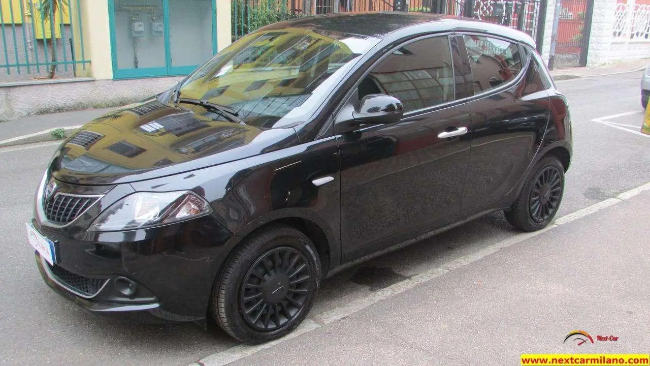 Photo 1 : Lancia Ypsilon 2022 Hybride