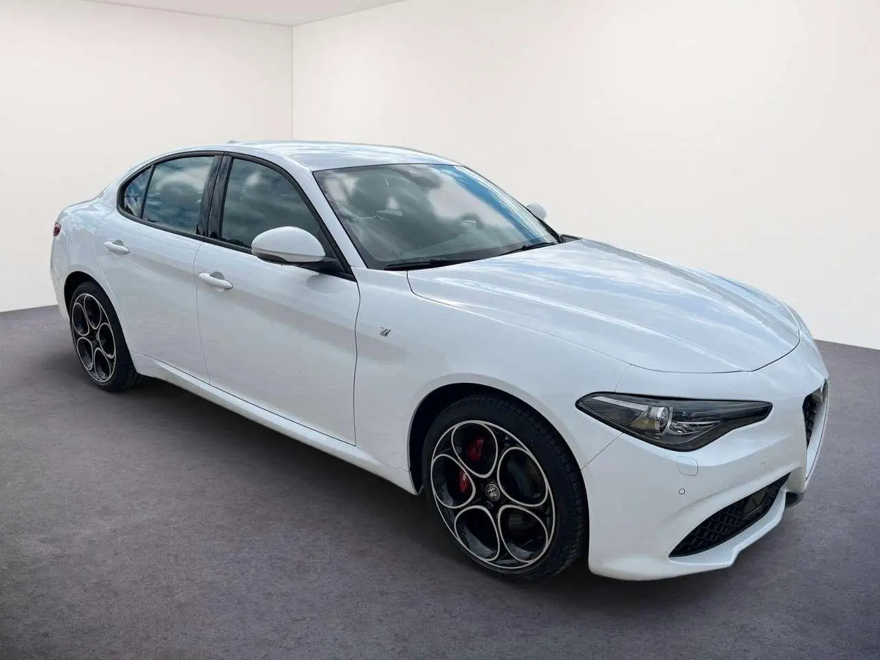 Photo 1 : Alfa Romeo Giulia 2022 Petrol