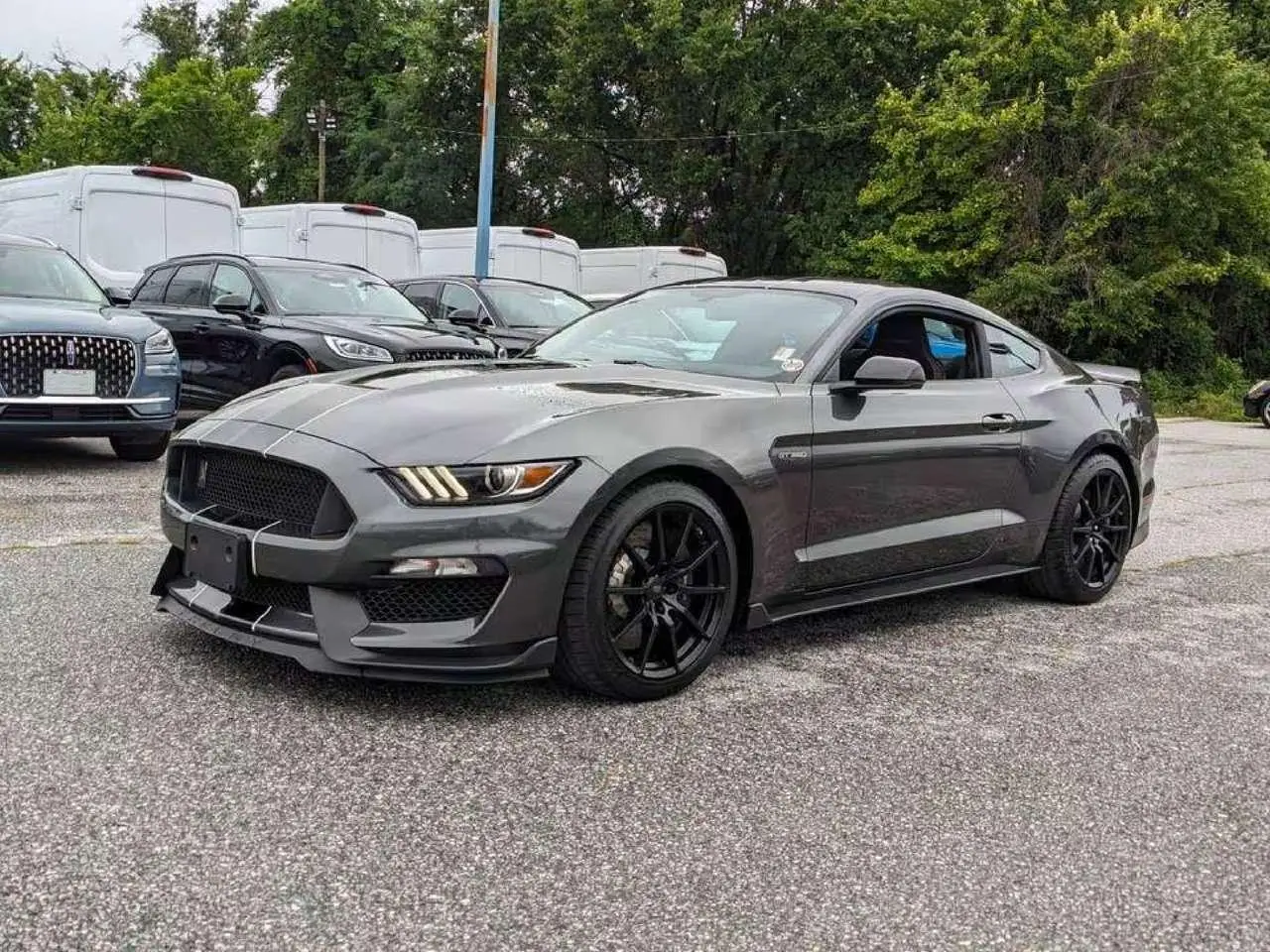 Photo 1 : Ford Mustang 2017 Essence