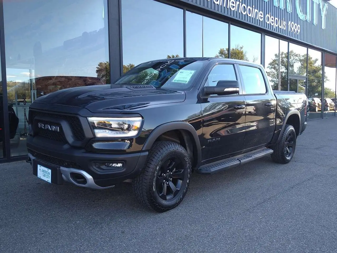 Photo 1 : Dodge Ram 2022 Petrol