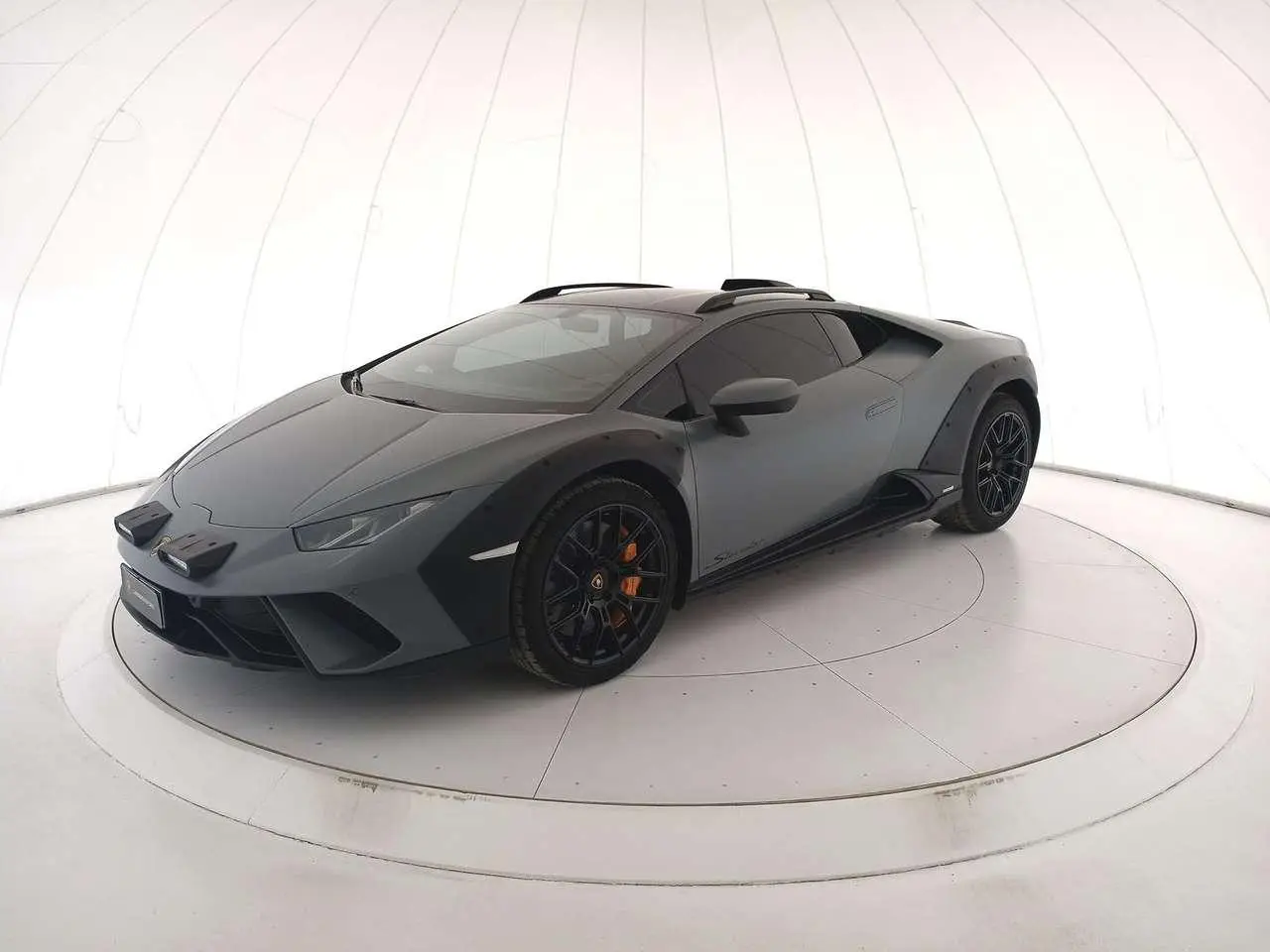 Photo 1 : Lamborghini Huracan 2023 Essence