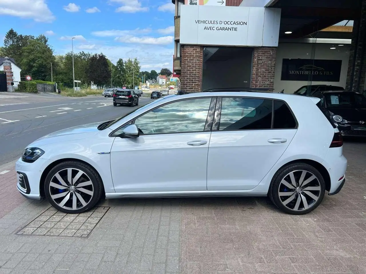 Photo 1 : Volkswagen Golf 2017 Hybride