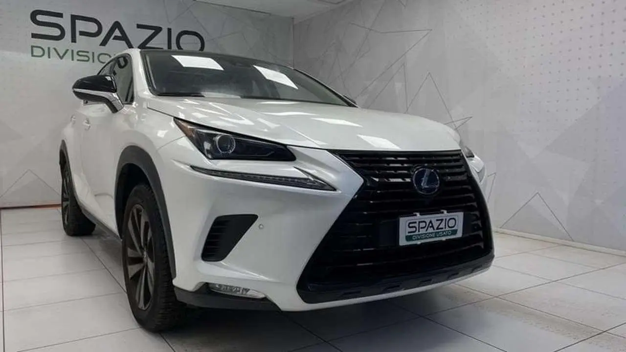 Photo 1 : Lexus Nx 2020 Hybrid