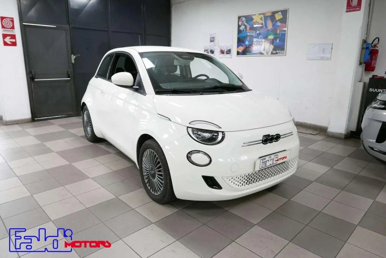 Photo 1 : Fiat 500 2021 Electric