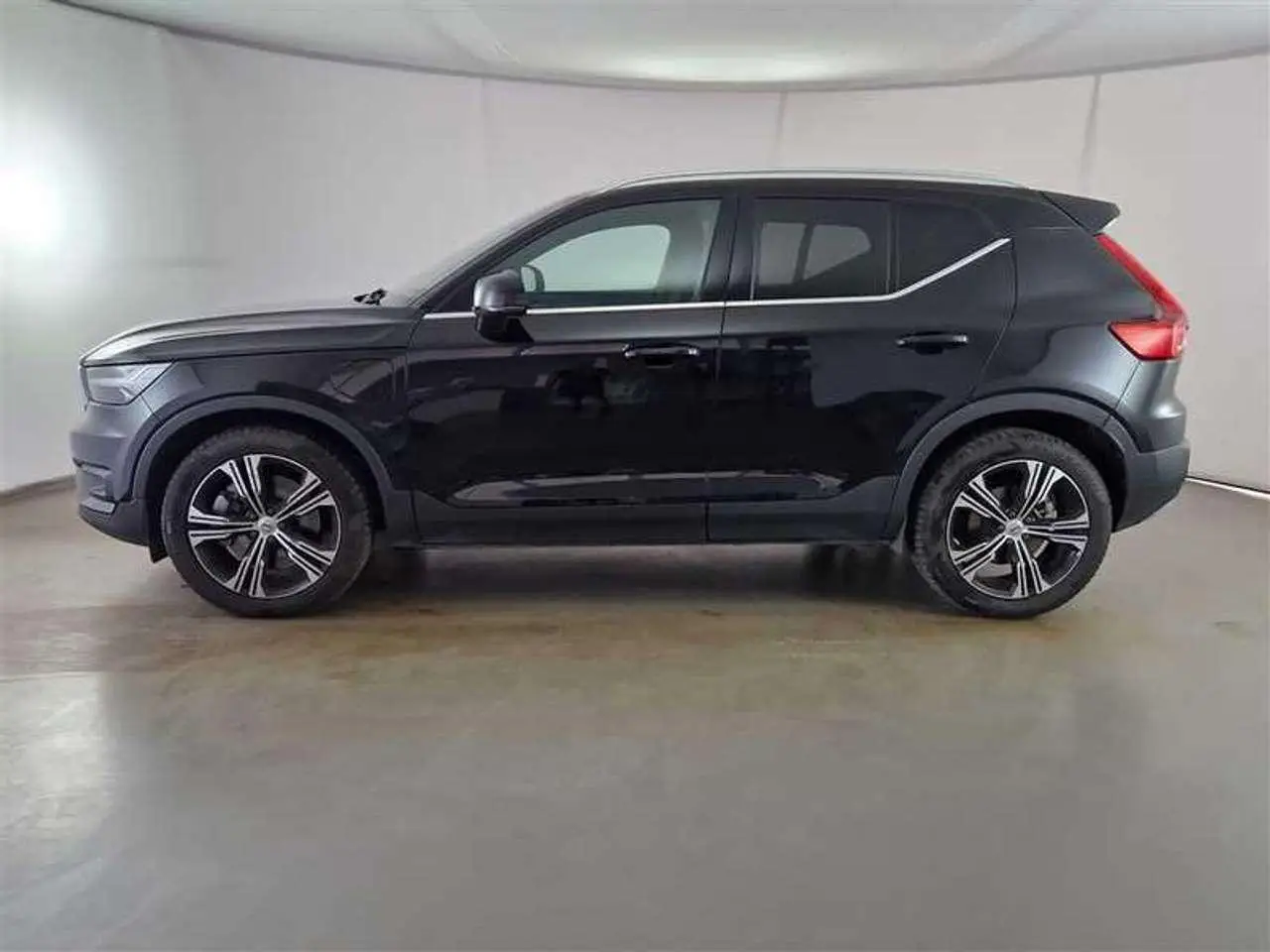 Photo 1 : Volvo Xc40 2021 Hybride