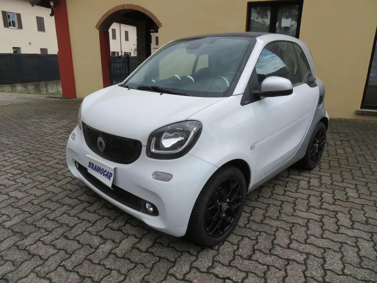 Photo 1 : Smart Fortwo 2016 Petrol